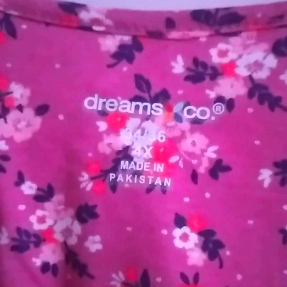 Dream Co. Ladies Nightgown size 4x Purple Floral print
